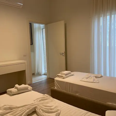 Palase 95, Coast Village Villa