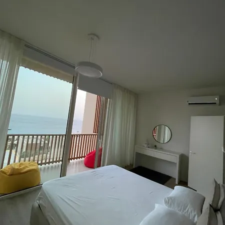 Palase 95, Coast Village Villa