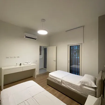 Palase 95, Coast Village