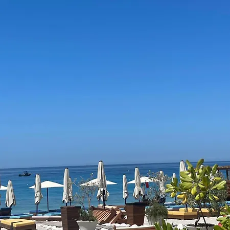 Palase 95, Coast Village Villa