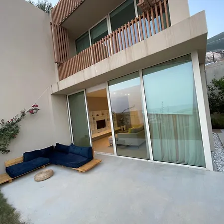 Palase 95, Coast Village Villa Himare